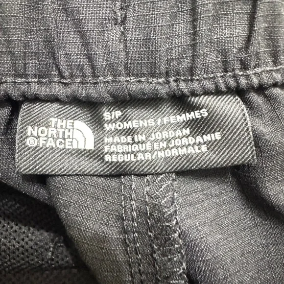 The North Face Class V Pathfinder Shorts Womens Size S Black 4 Inch - Picture 9 of 11